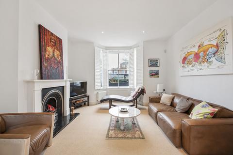 2 bedroom flat for sale, Battersea Bridge Road, London, SW11