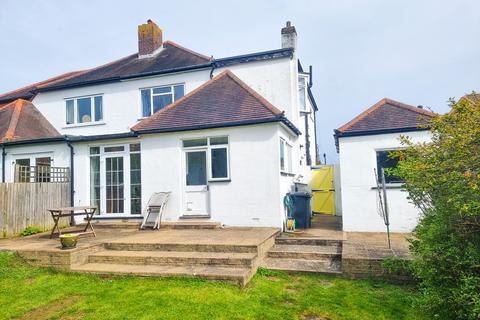 13 Keswick Road, West Wickham, BR4 9AR