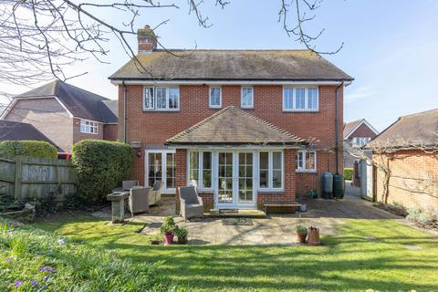 4 bedroom detached house for sale, Goddard Close, Surrey, GU2