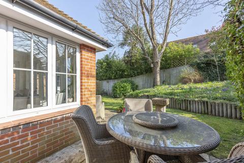 3 Goddard Close, Guildford, GU2 9AG
