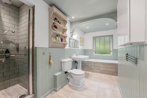 153 Harestone Valley Road, Caterham, CR3 6HT