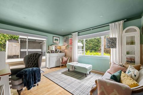 153 Harestone Valley Road, Caterham, CR3 6HT