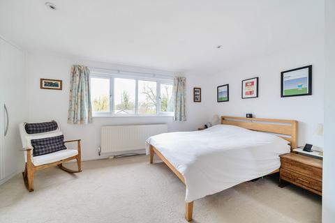 1 Kingfisher Close, Whitchurch, RG28 7LL