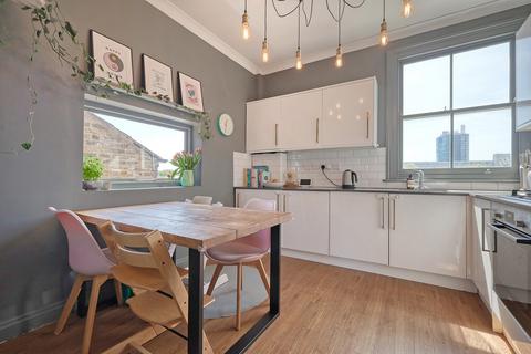 198b Brooke Road, London, E5 8AP