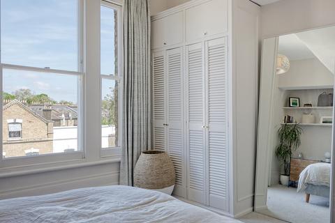 198b Brooke Road, London, E5 8AP