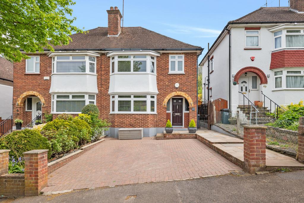 Whitefield Avenue, Purley, CR8 3 bed semidetached house for sale £