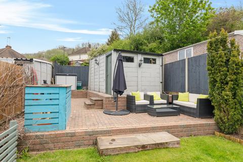 47 Whitefield Avenue, Purley, CR8 4BP