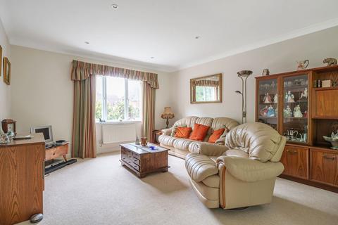 4 bedroom detached house for sale, Park View, Whitchurch, RG28 7FE