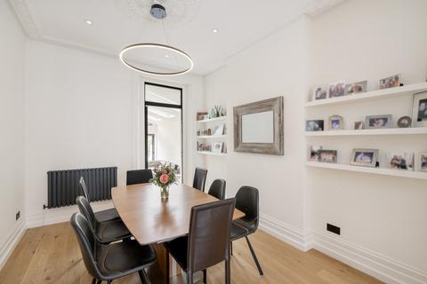 18 Courthope Road, London, NW3 2LB