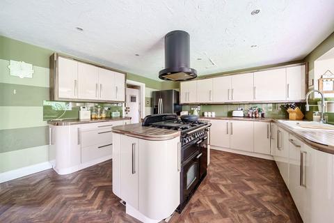 9 Caesars Way, Whitchurch, RG28 7ST