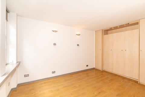 Studio for sale, Beaufort Street, London, SW3