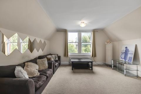 2 bedroom flat for sale, Montpelier Road, London, W5