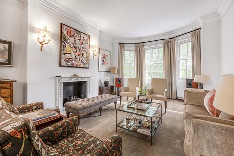 Flat 5, 4 Egerton Place, London, SW3 2EF