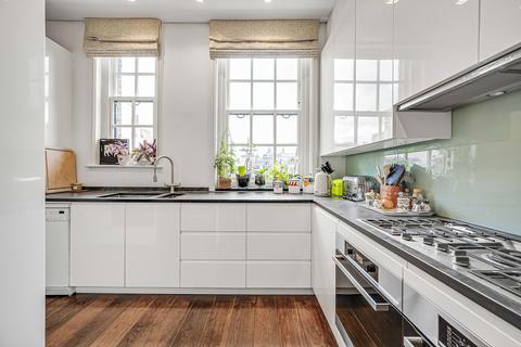 Flat 5, 4 Egerton Place, London, SW3 2EF