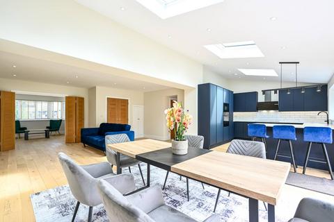 6 Meadow Hill, New Malden, KT3 5RQ