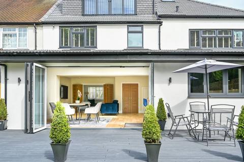 6 Meadow Hill, New Malden, KT3 5RQ