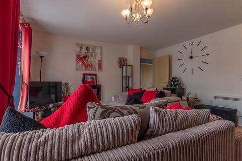 2 bedroom flat for sale, Larch Way, Stourport-on-Severn DY13