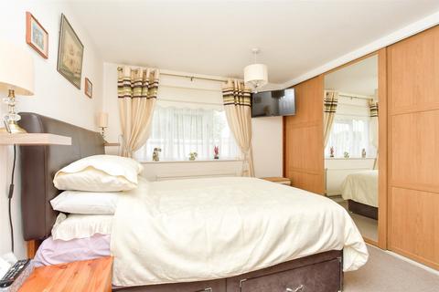 2 bedroom end of terrace house for sale, Kingston Crescent, Lords Wood, Chatham, Kent
