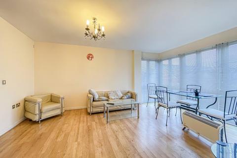 3 bedroom apartment to rent, Windsor, Berkshire, SL4