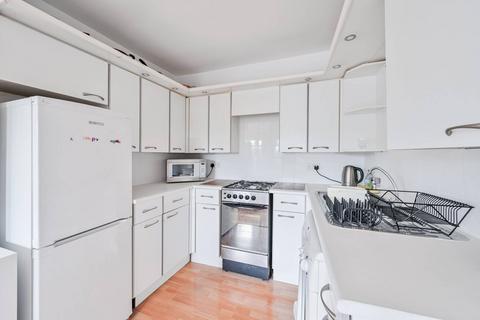 1 bedroom flat for sale, Mile End Road, Mile End, London, E1