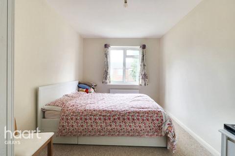 2 bedroom maisonette for sale, The Retreat, Grays