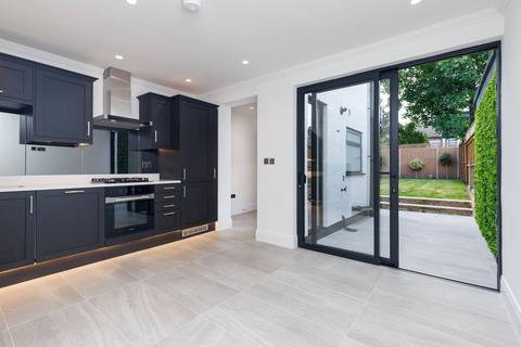 4 bedroom terraced house for sale, Mayfield Road, Walthamstow, London, E17