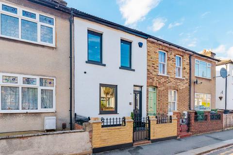 4 bedroom terraced house for sale, Mayfield Road, Walthamstow, London, E17