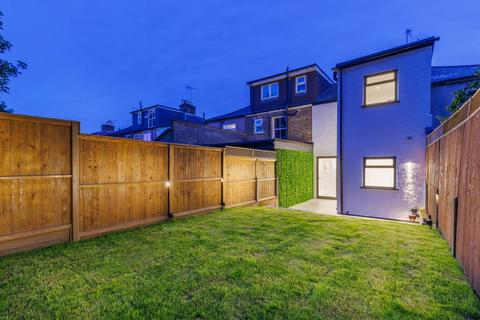 4 bedroom terraced house for sale, Mayfield Road, Walthamstow, London, E17