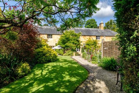 2 bedroom terraced house for sale, The Square, Toddington, Cheltenham, Gloucestershire, GL54