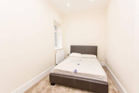 2 bedroom flat for sale, Chamberlayne Road, NW10, Kensal Rise, London, NW10