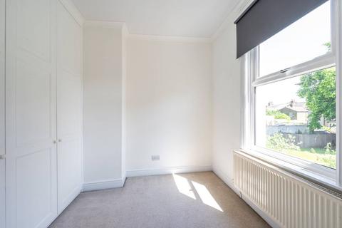 2 bedroom flat to rent, Merton Road, Wimbledon, London, SW19