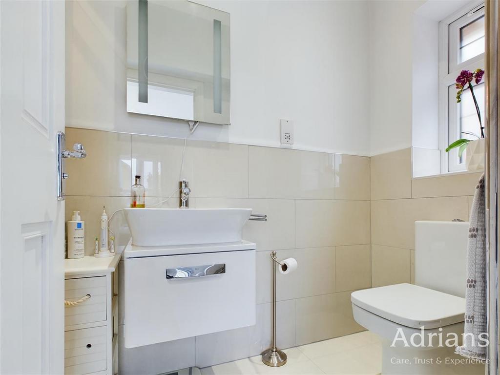 En suite shower room