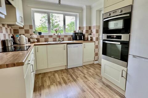 10 Beechwood, Fordingbridge, SP6 1DB