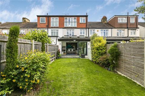 8 Vincam Close, Twickenham, TW2 7AB