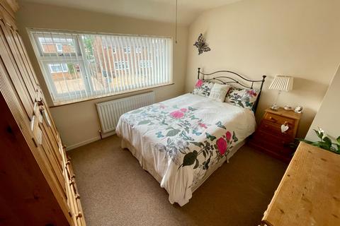 22 Summers Road, Luton, LU2 9HS