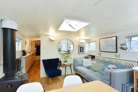 2 bedroom houseboat for sale, London E14