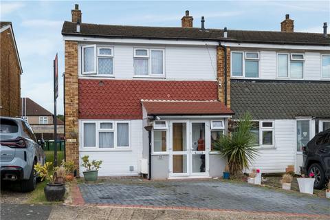 4 bedroom semi-detached house for sale, Dorothy Evans Close, Bexleyheath, Kent