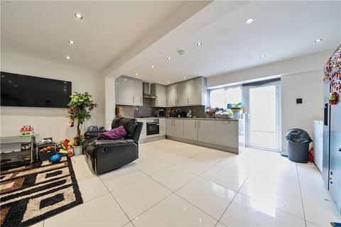 4 bedroom semi-detached house for sale, Dorothy Evans Close, Bexleyheath, Kent