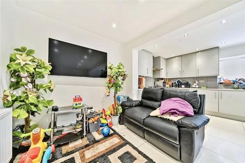 4 bedroom end of terrace house for sale, Dorothy Evans Close, Bexleyheath, Kent