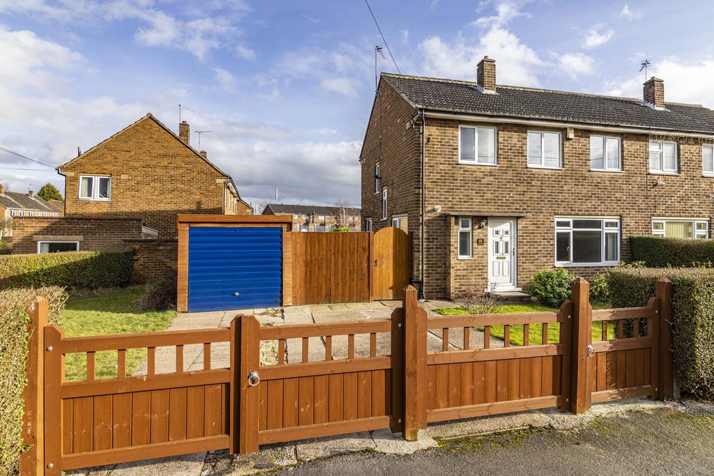 Bagnall Avenue, Arnold, Nottingham 3 bed semidetached house £1,050
