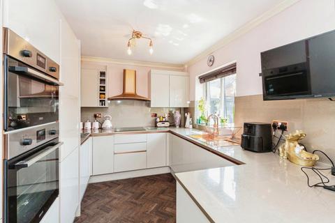 3 bedroom semi-detached house for sale, Moss Lane, Preston PR3