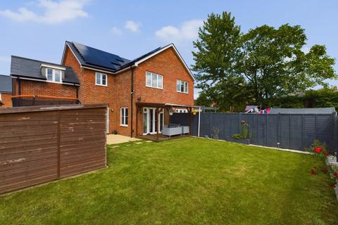 4 bedroom semi-detached house for sale, Manu Marble Way, Gloucester, Gloucestershire, GL1