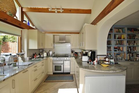 31 Manor Crescent, Standlake, Witney, OX29 7RX