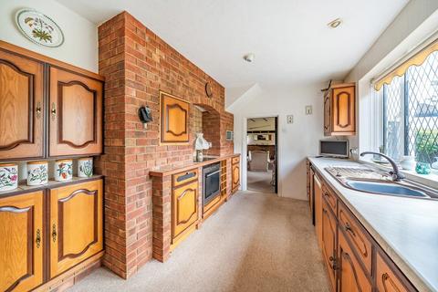 14 Beech Grove, Epsom, KT18 5UG