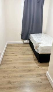 1 bedroom in a house share to rent, Burges Road, London E6