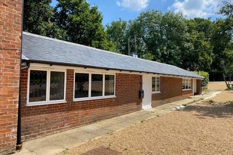 2 bedroom bungalow for sale, Forest View, Woodlands, Hampshire, SO40