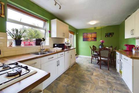 3 bedroom semi-detached house for sale, Chamwells Walk, Longlevens, Gloucester, Gloucestershire, GL2