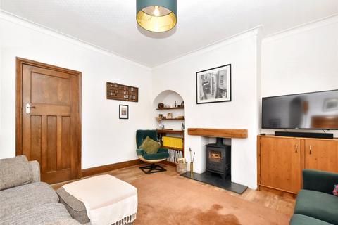 39 Eden Mount, Leeds, LS4 2TD
