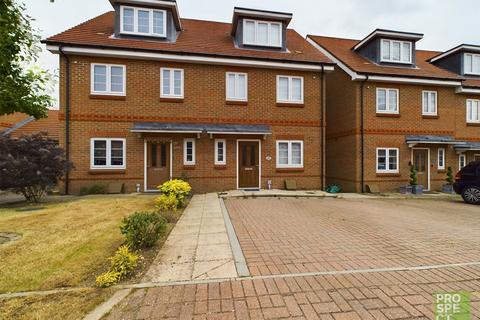 4 bedroom semi-detached house to rent, Louden Square, Earley, Reading, Berkshire, RG6