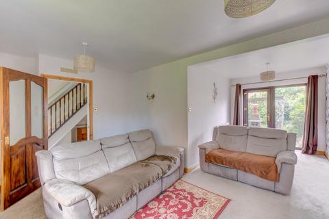 3 bedroom terraced house for sale, Chalfont Place, Stourbridge, West Midlands, DY9
